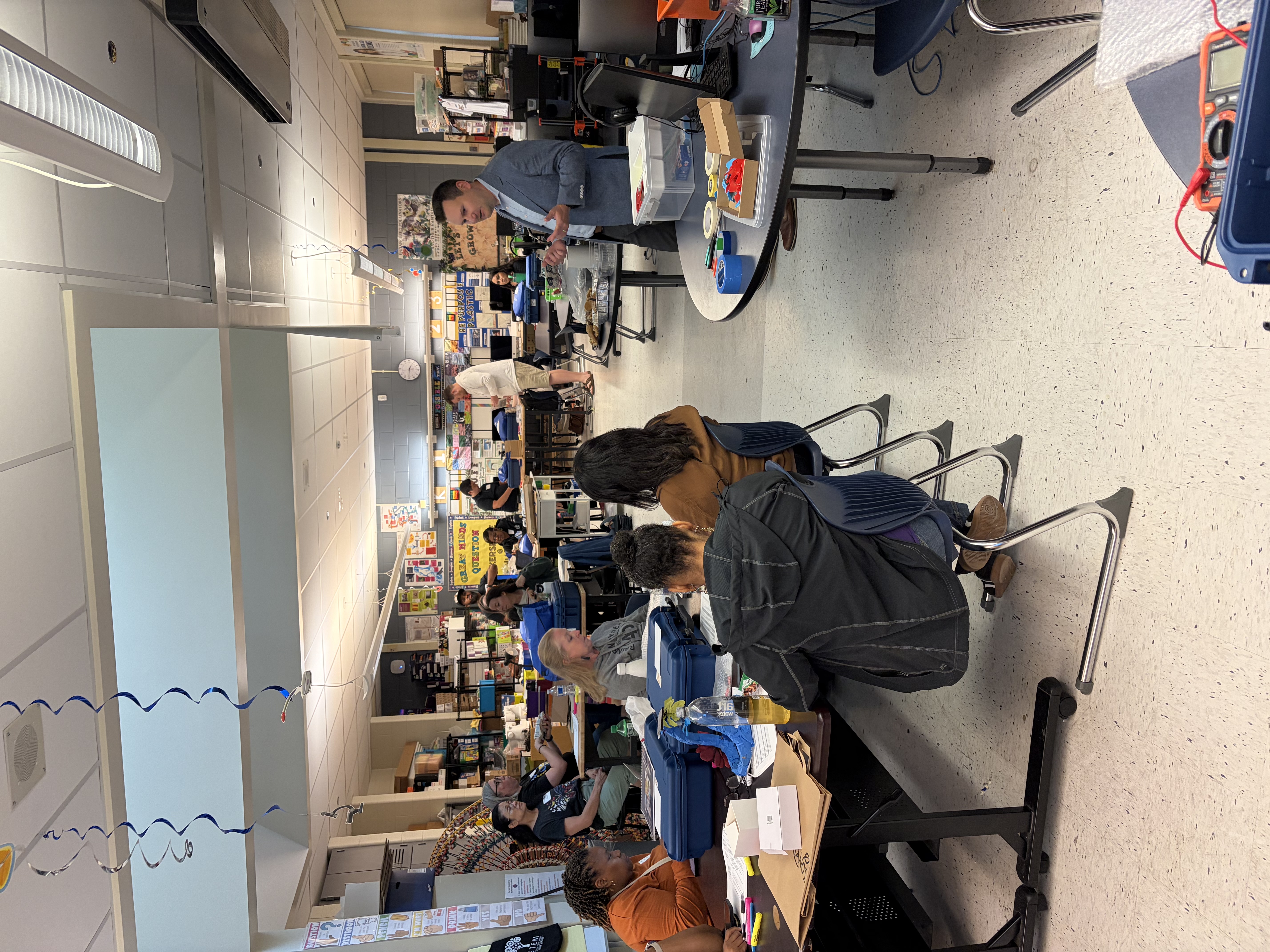 We Care Solar brings solar STEM programme to 17 Chicago schools