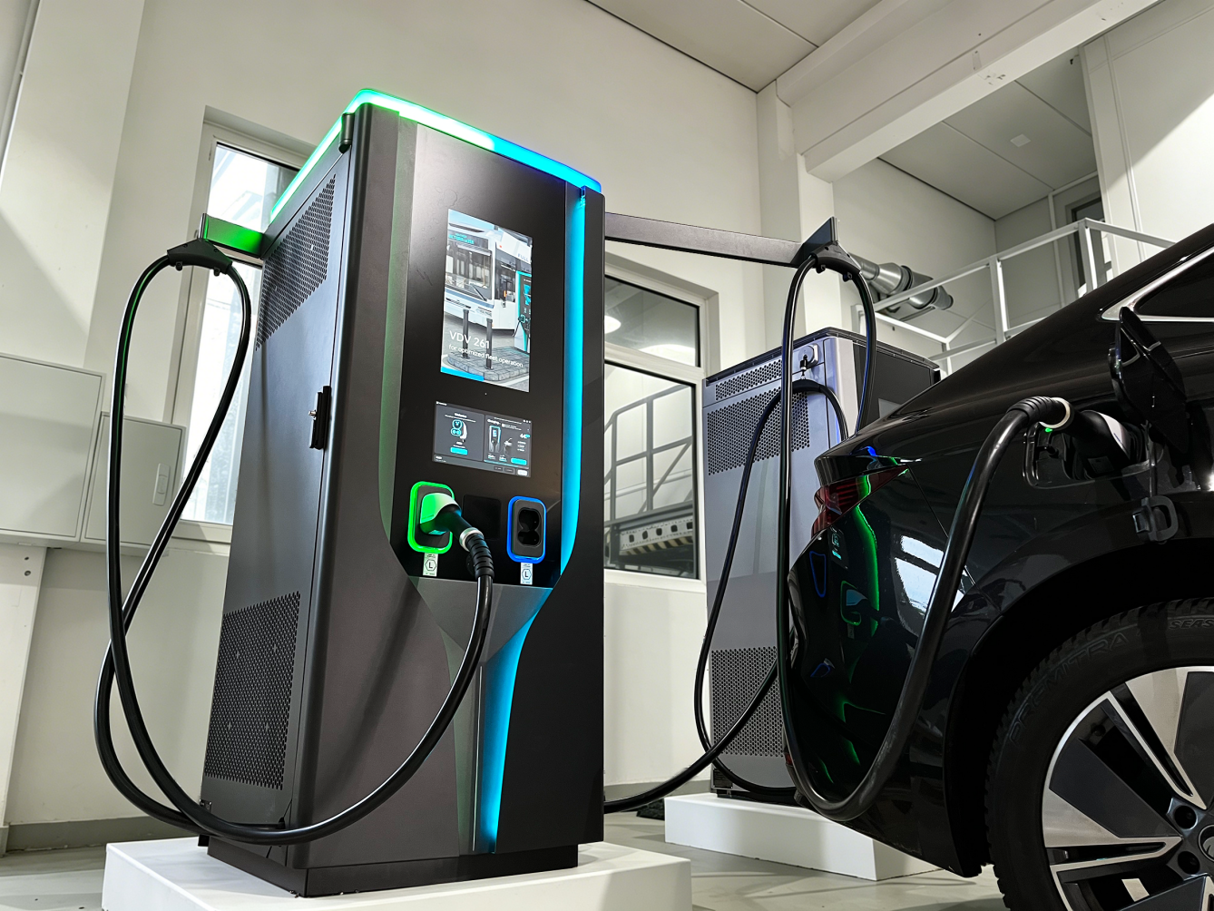 XCharge launches 480 kW C7 fast charger for European operators